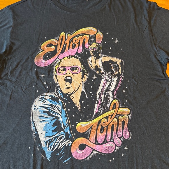 Daydreamer Elton John t-shirt. Size Small - Picture 3 of 9